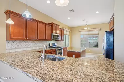 17770 W Cottonwood Lane, Goodyear, AZ 85338 - Photo 8