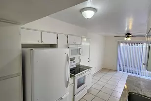 5635 S Clambake Bay Ct, Tempe, AZ 85283 - Photo 10