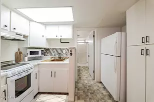 18422 N 30th Ln, Phoenix, AZ 85053 - Photo 32