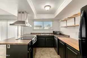 3109 W Harmont Dr, Phoenix, AZ 85051 - Photo 10