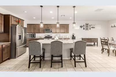 5628 N 109th Avenue, Phoenix, AZ 85037 - Photo 10