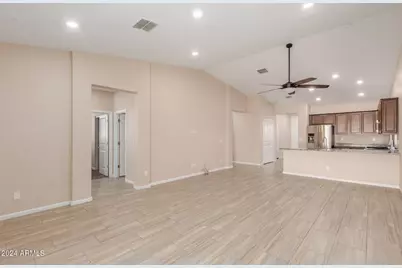 12436 W Myrtle Court, Glendale, AZ 85307 - Photo 10