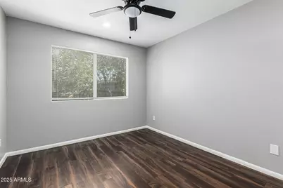 3810 N Maryvale Parkway #2020, Phoenix, AZ 85031 - Photo 14