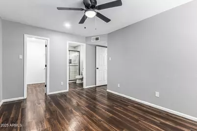 3810 N Maryvale Parkway #2020, Phoenix, AZ 85031 - Photo 10