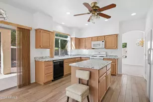 4421 E Rocky Slope Dr, Phoenix, AZ 85044 - Photo 10