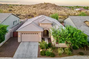 2527 N 212th Dr, Buckeye, AZ 85396 - Photo 2