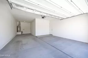 2527 N 212th Dr, Buckeye, AZ 85396 - Photo 38