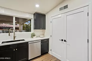 611 W Gibraltar Ln, Phoenix, AZ 85023 - Photo 18