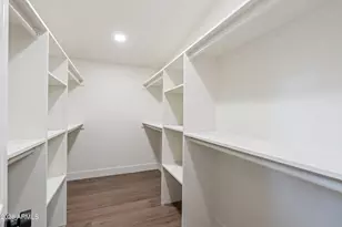 611 W Gibraltar Ln, Phoenix, AZ 85023 - Photo 24