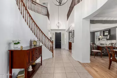 8374 W Rosewood Lane, Peoria, AZ 85383 - Photo 4