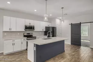 210 W Sunland Ave, Phoenix, AZ 85041 - Photo 12