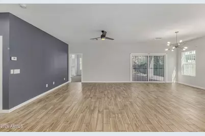 210 W Sunland Avenue, Phoenix, AZ 85041 - Photo 6