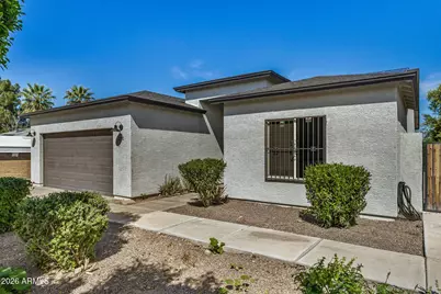 210 W Sunland Avenue, Phoenix, AZ 85041 - Photo 2