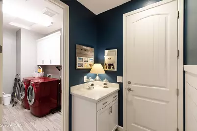 22121 E Russet Road, Queen Creek, AZ 85142 - Photo 32