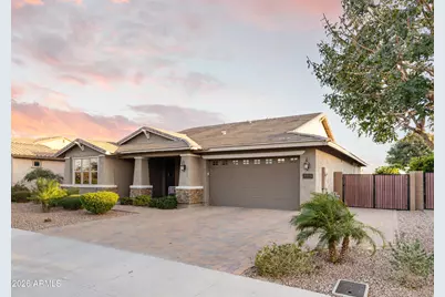 22121 E Russet Road, Queen Creek, AZ 85142 - Photo 2