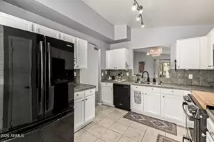 6614 W Desert Hollow Dr, Phoenix, AZ 85083 - Photo 6