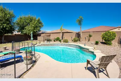 19326 W Medlock Drive, Litchfield Park, AZ 85340 - Photo 34