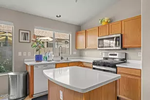 172 W Shannon St, Gilbert, AZ 85233 - Photo 12