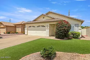 172 W Shannon St, Gilbert, AZ 85233 - Photo 1