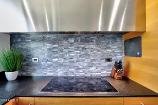 6333 N Scottsdale Rd, Scottsdale, AZ 85250 - Photo 16