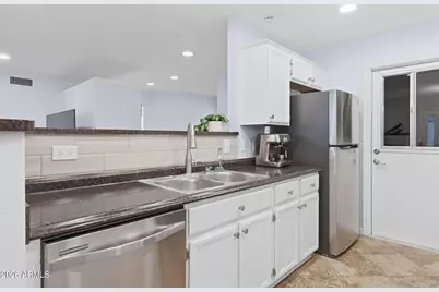 3353 W Quail Avenue, Phoenix, AZ 85027 - Photo 10