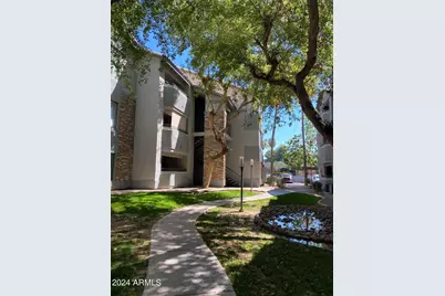 2025 E Campbell Avenue #Apt 222, Phoenix, AZ 85016 - Photo 2