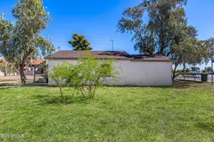 1106 N Center St, Mesa, AZ 85201 - Photo 6