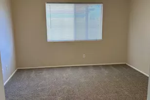 3057 W Cat Balue Dr, Phoenix, AZ 85027 - Photo 4