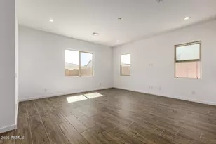 15769 W Desert Hollow Dr, Surprise, AZ 85387 - Photo 10