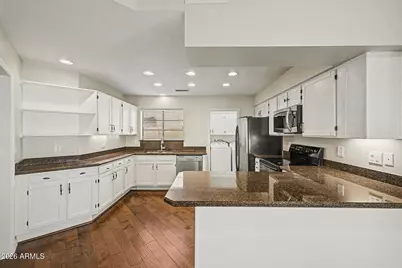 19913 N Denaro Drive, Glendale, AZ 85308 - Photo 10