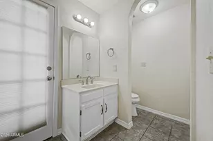 19913 N Denaro Dr, Glendale, AZ 85308 - Photo 16
