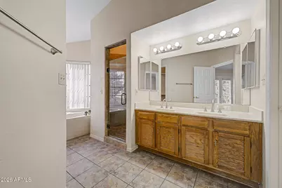 19913 N Denaro Drive, Glendale, AZ 85308 - Photo 14