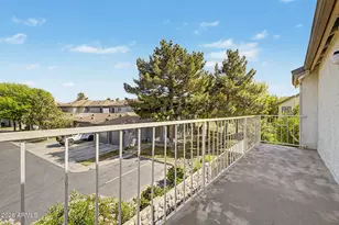 19913 N Denaro Dr, Glendale, AZ 85308 - Photo 30