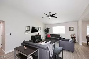 325 W San Angelo St, Gilbert, AZ 85233 - Photo 4