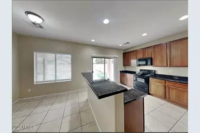 10221 W Wier Avenue, Tolleson, AZ 85353 - Photo 4