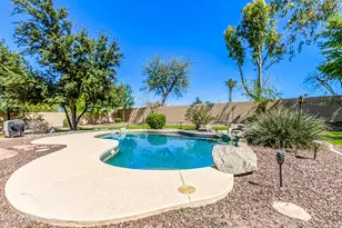 1581 S Karen Dr, Chandler, AZ 85286 - Photo 32
