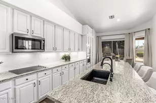 1581 S Karen Dr, Chandler, AZ 85286 - Photo 10