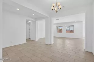 8855 W Oregon Ave, Glendale, AZ 85305 - Photo 16