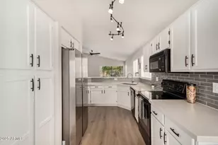 1653 E Gail Dr, Chandler, AZ 85225 - Photo 6