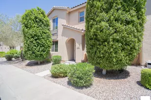 17427 N 92nd Ave, Peoria, AZ 85382 - Photo 2