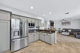 1395 W Browning Way, Chandler, AZ 85286 - Photo 10