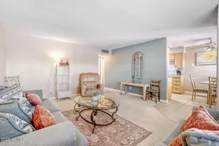 10110 N 97th Dr, Peoria, AZ 85345 - Photo 4