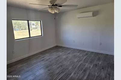 819 E Apollo Road, Phoenix, AZ 85042 - Photo 16