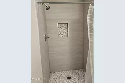 819 E Apollo Road, Phoenix, AZ 85042 - Photo 10