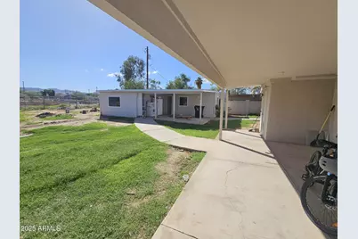 819 E Apollo Road, Phoenix, AZ 85042 - Photo 14