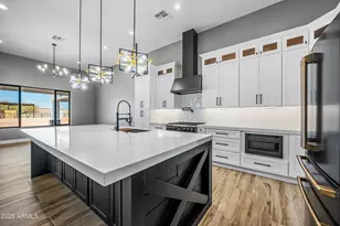 569 S May Pl, Casa Grande, AZ 85194 - Photo 8