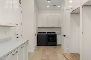 3516 N 35th Pl, Phoenix, AZ 85018 - Photo 30