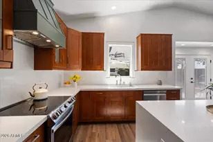 532 N Falcon Dr, Gilbert, AZ 85234 - Photo 18