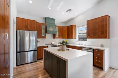 532 N Falcon Drive, Gilbert, AZ 85234 - Photo 16