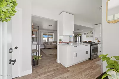 962 E 8th Place, Mesa, AZ 85203 - Photo 2